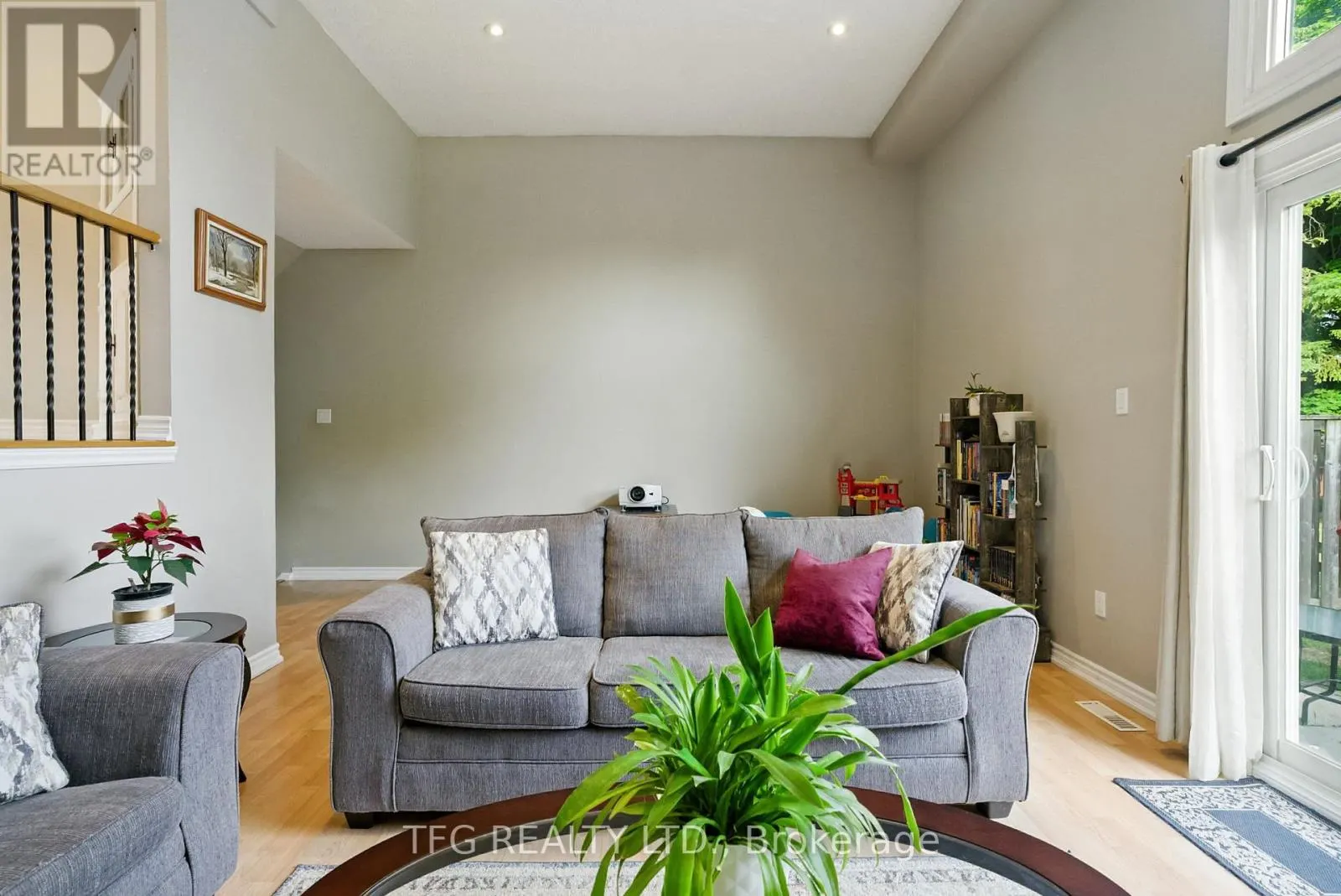 45 - 222 PEARSON STREET, #45