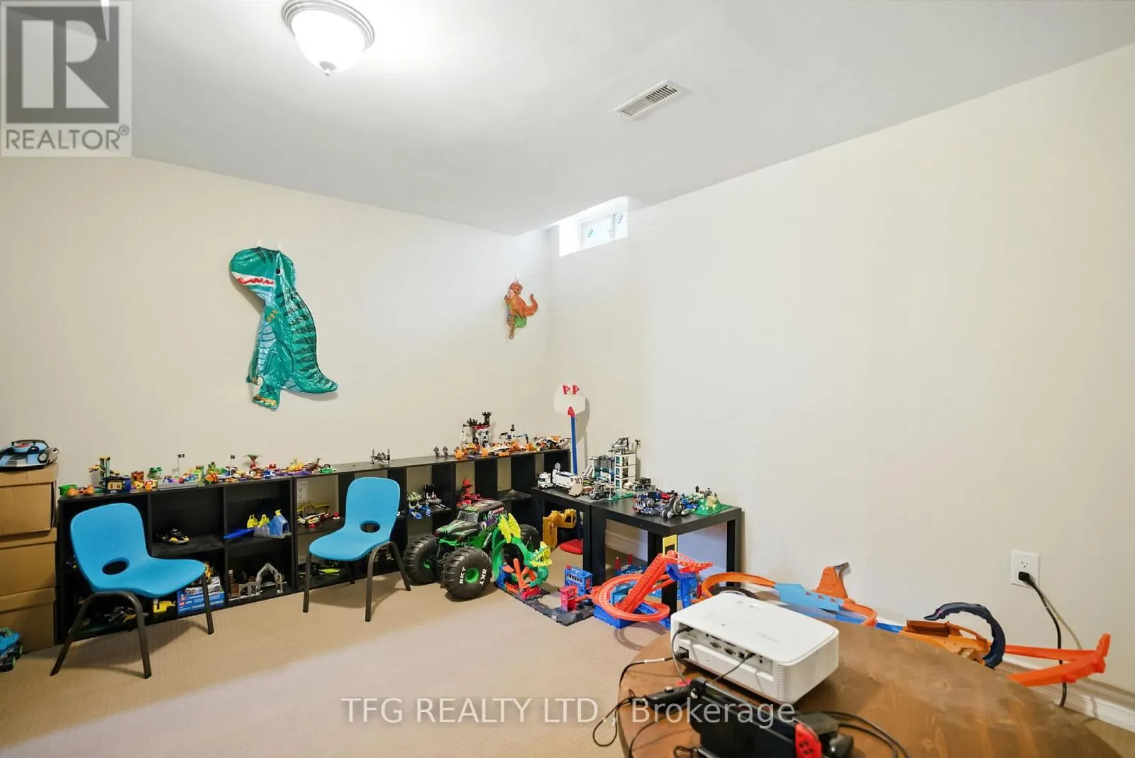 45 - 222 PEARSON STREET, #45