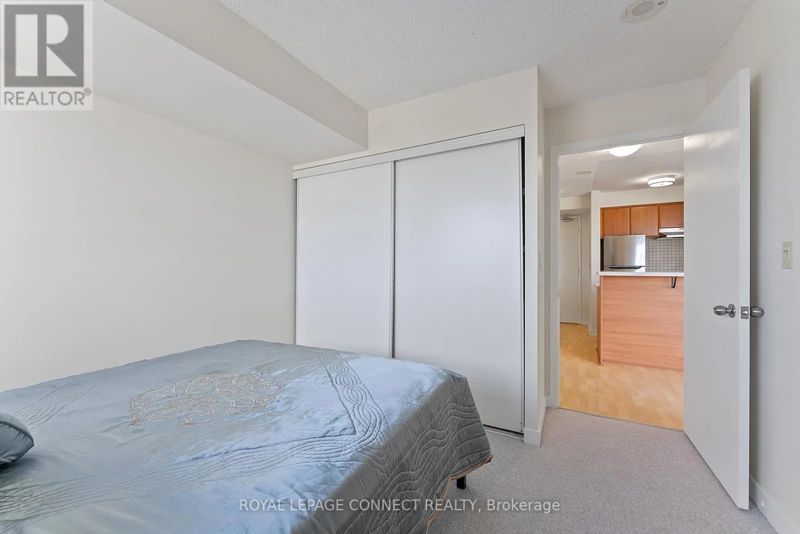 1712 - 36 LEE CENTRE DRIVE