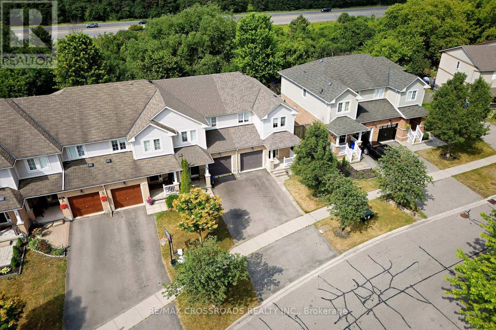 988 SOUTHPORT DRIVE