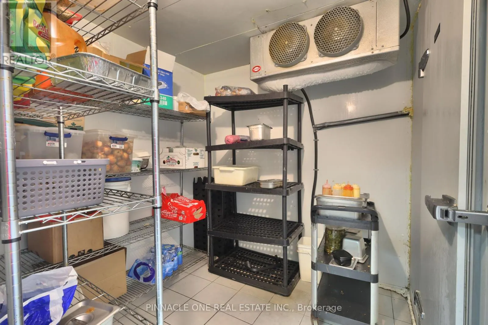 2 - 3192 EGLINTON AVENUE E