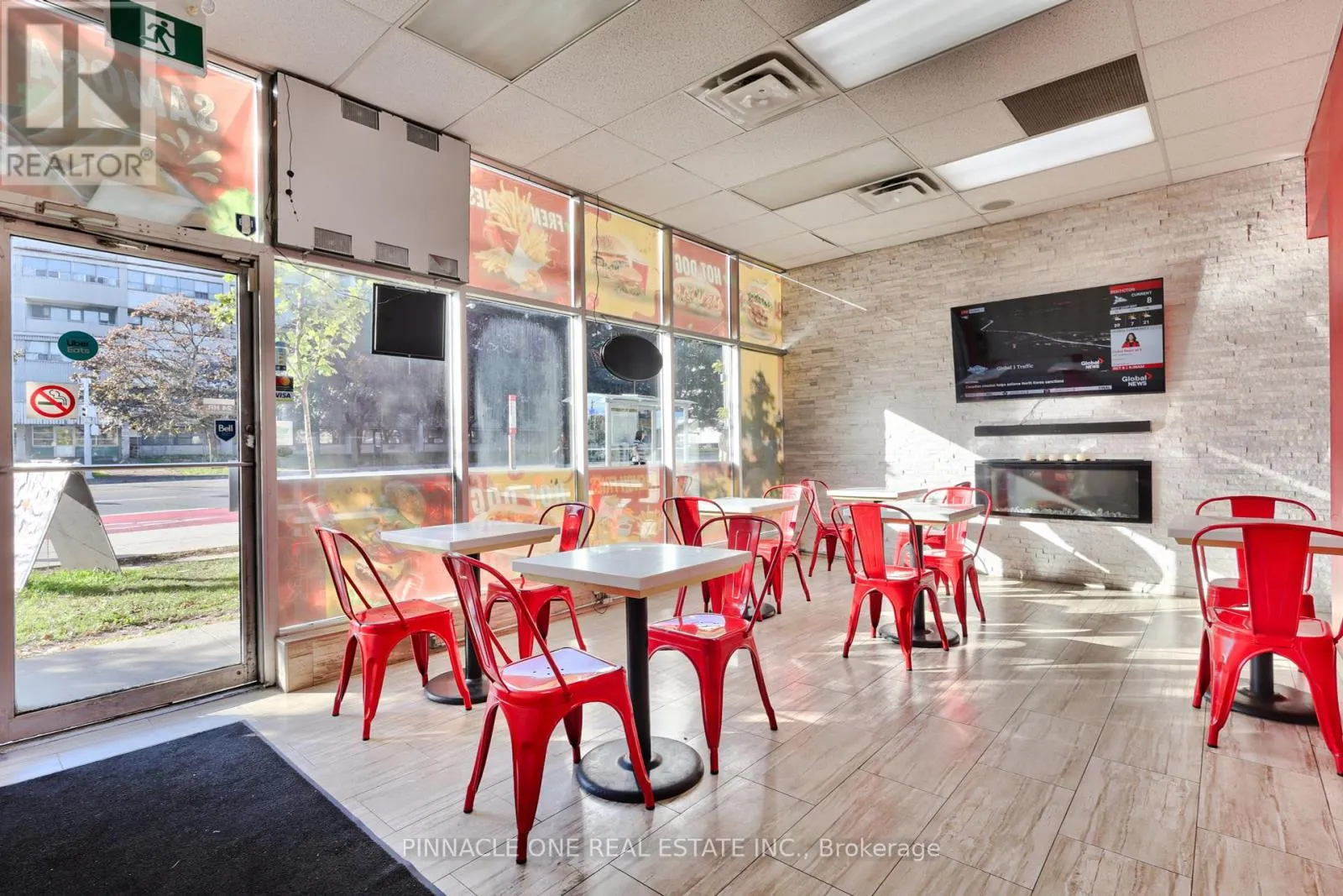 2 - 3192 EGLINTON AVENUE E