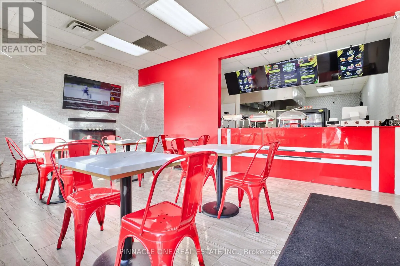 2 - 3192 EGLINTON AVENUE E
