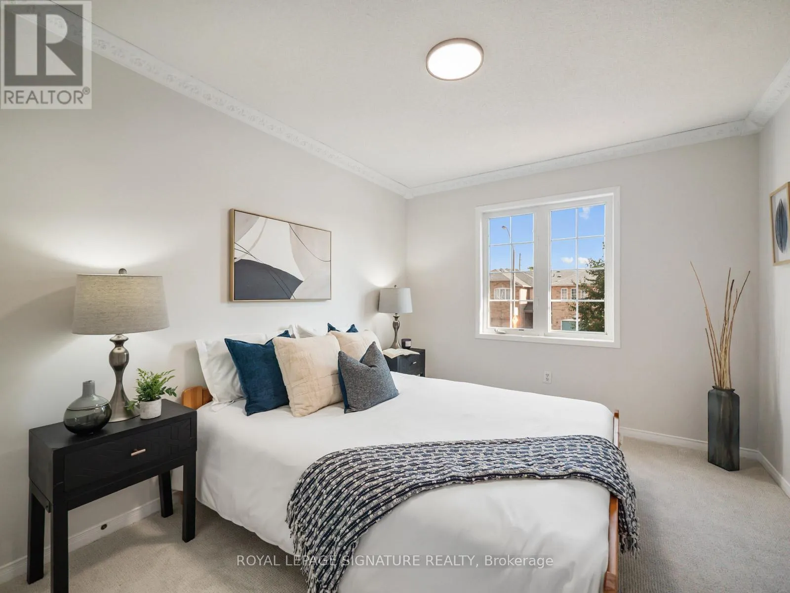 143 BONSPIEL DRIVE