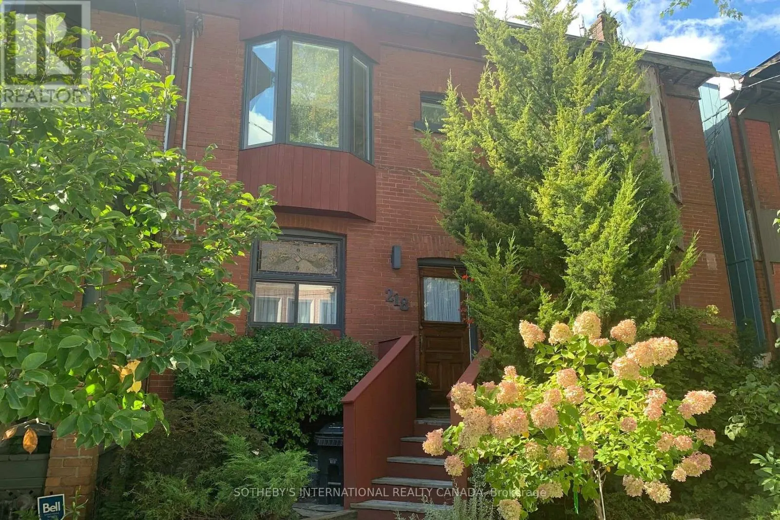 218 DE GRASSI STREET
