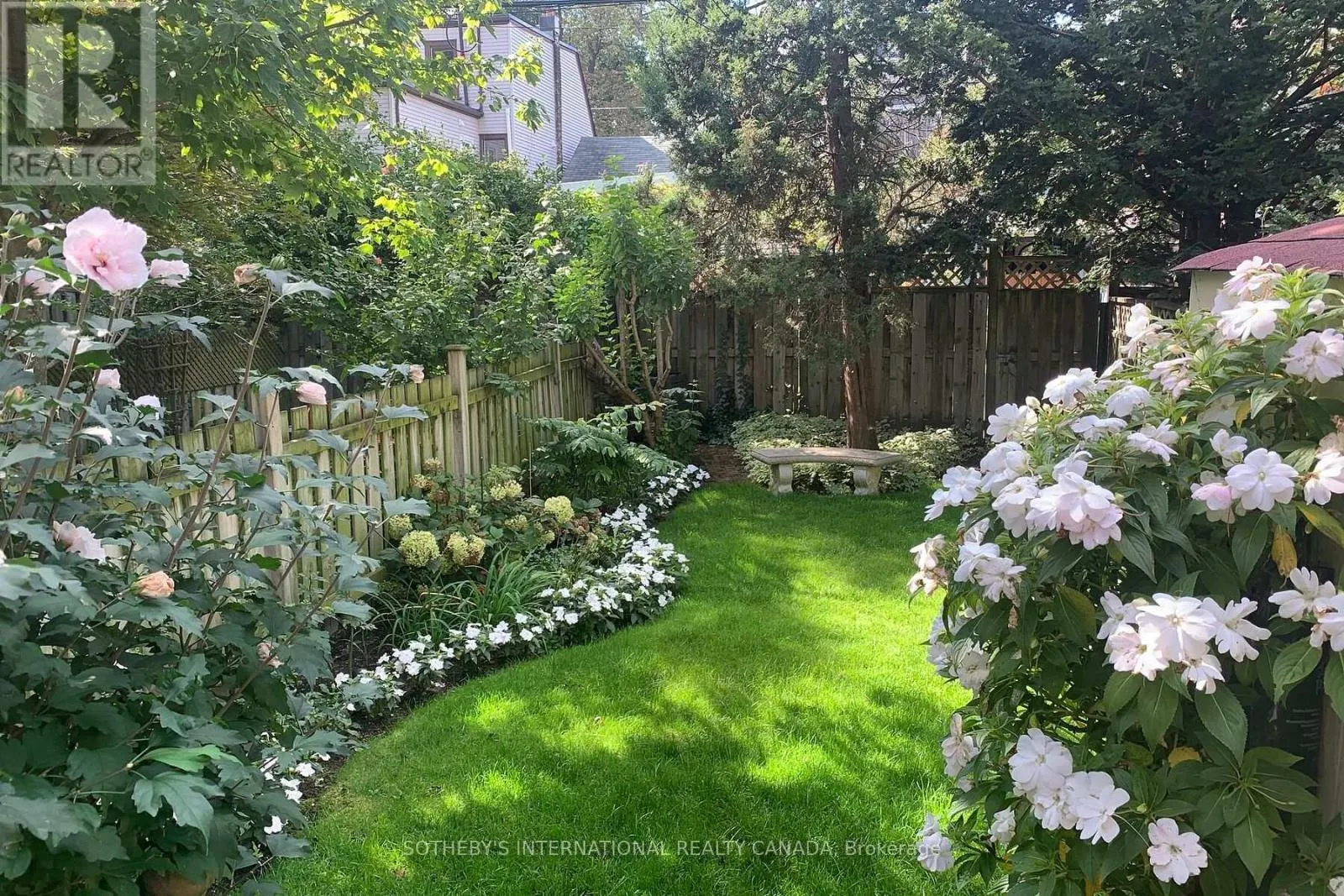 218 DE GRASSI STREET