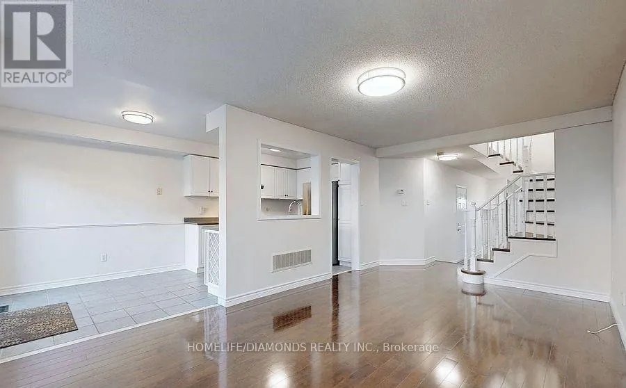106 STOKELY CRESCENT