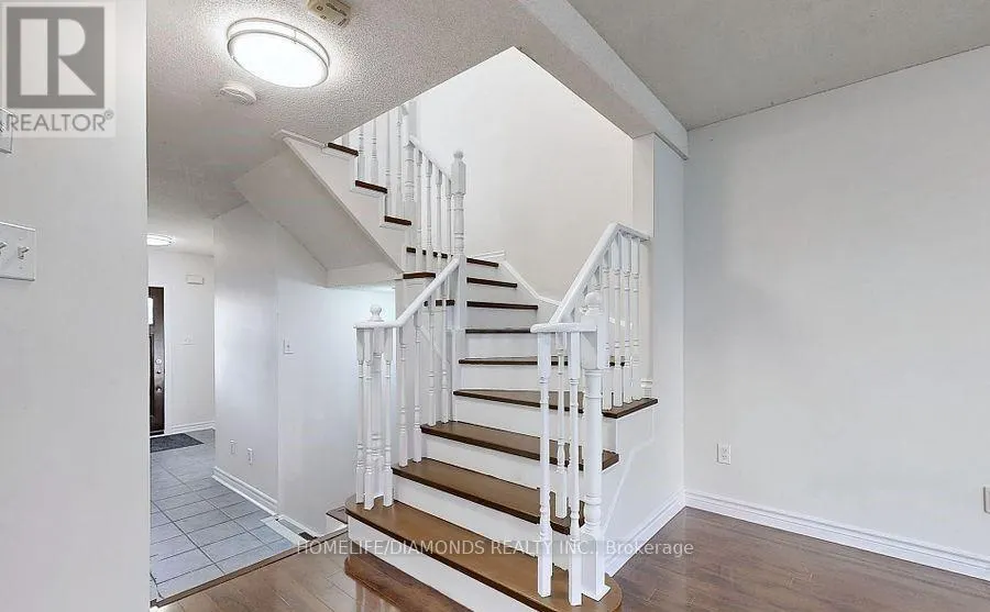 106 STOKELY CRESCENT