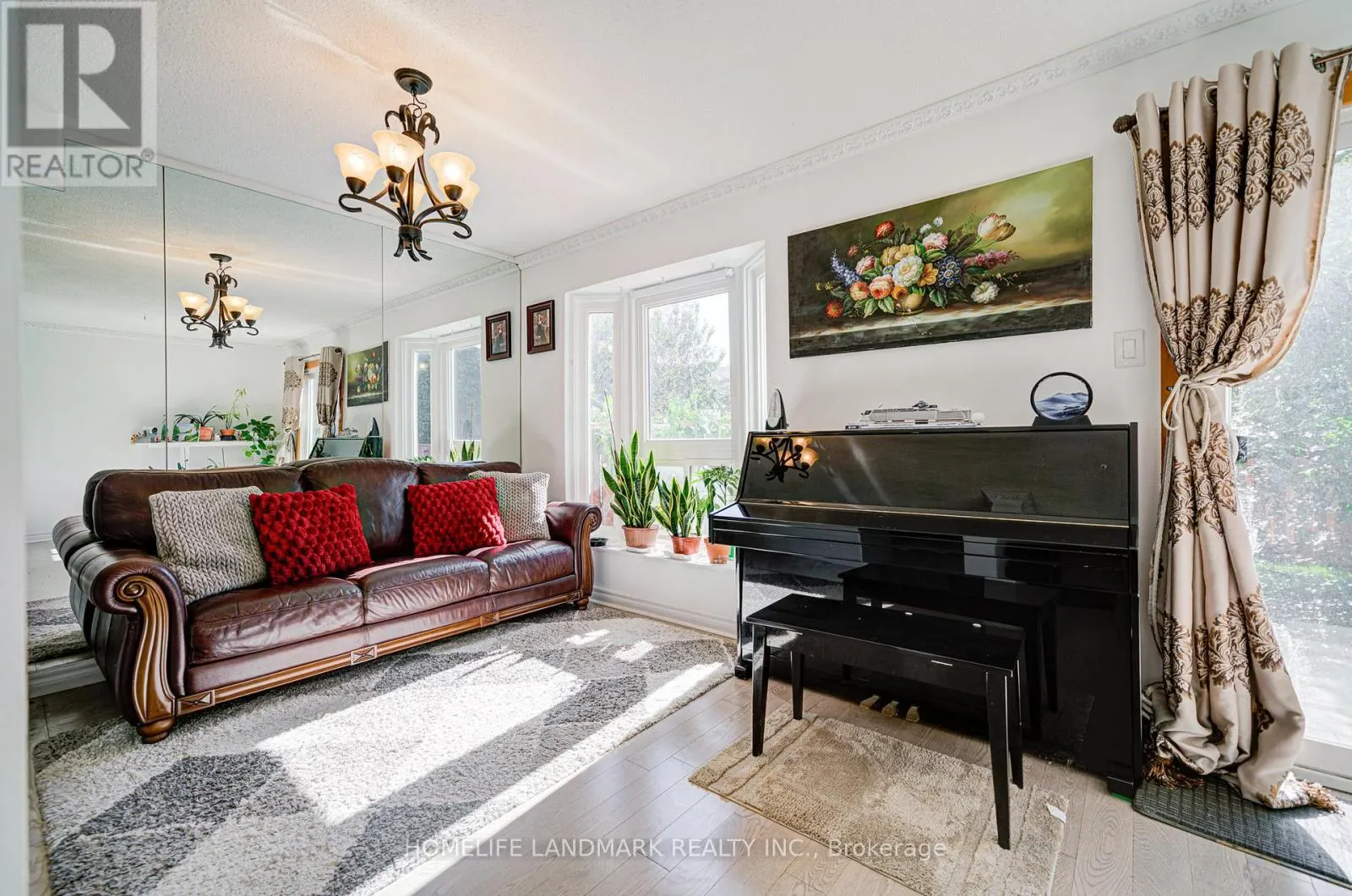 33 PHALEN CRESCENT