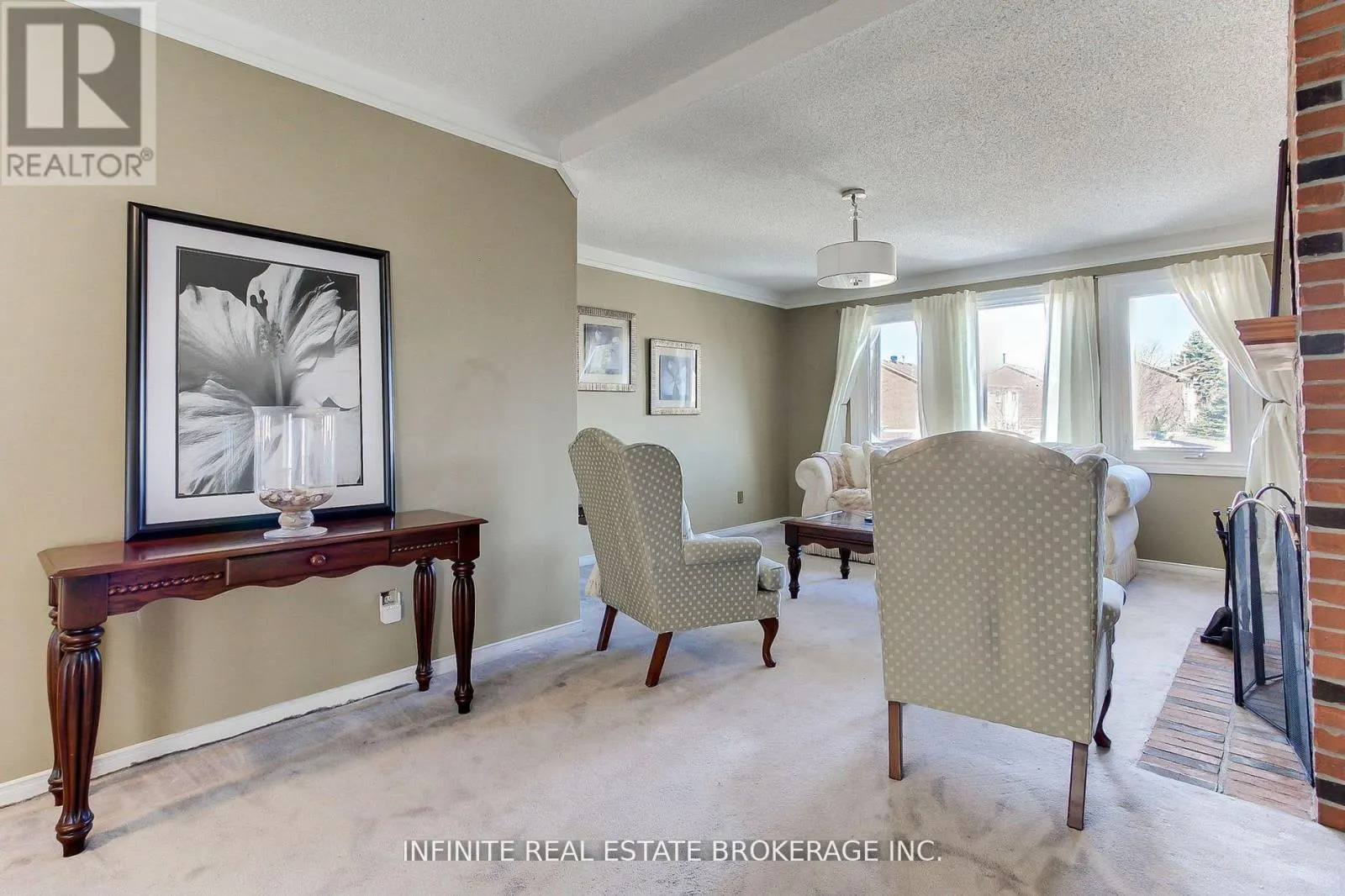 70 SABLE CRESCENT