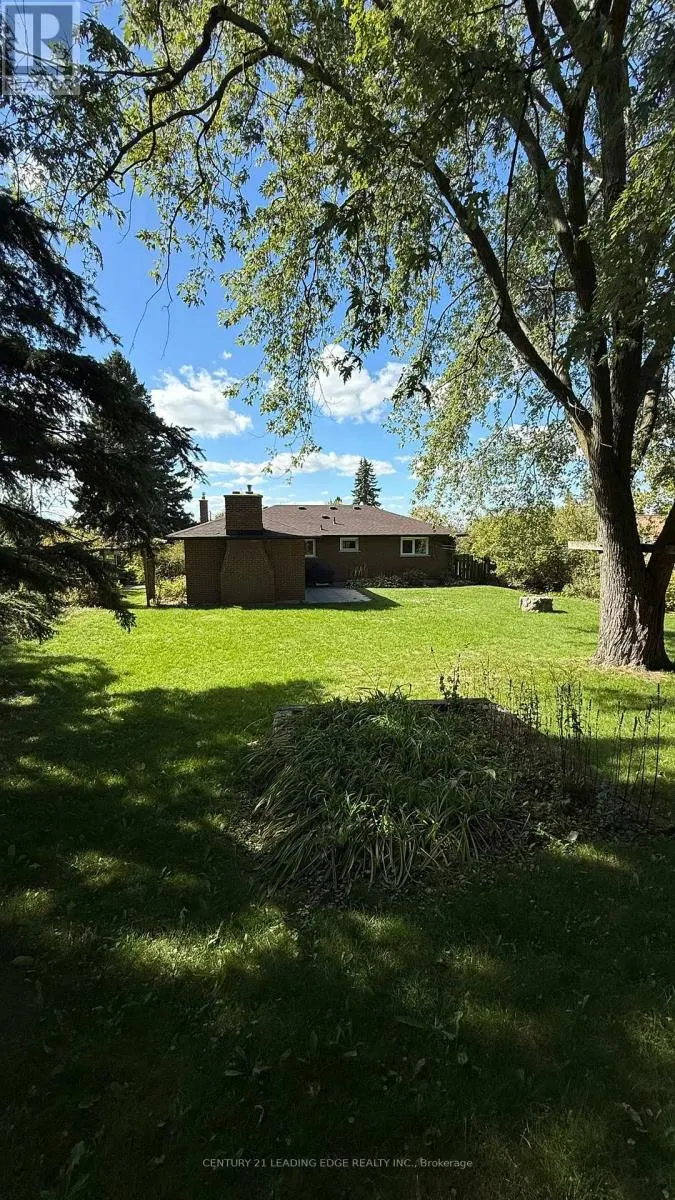 133 ELIZABETH CRESCENT