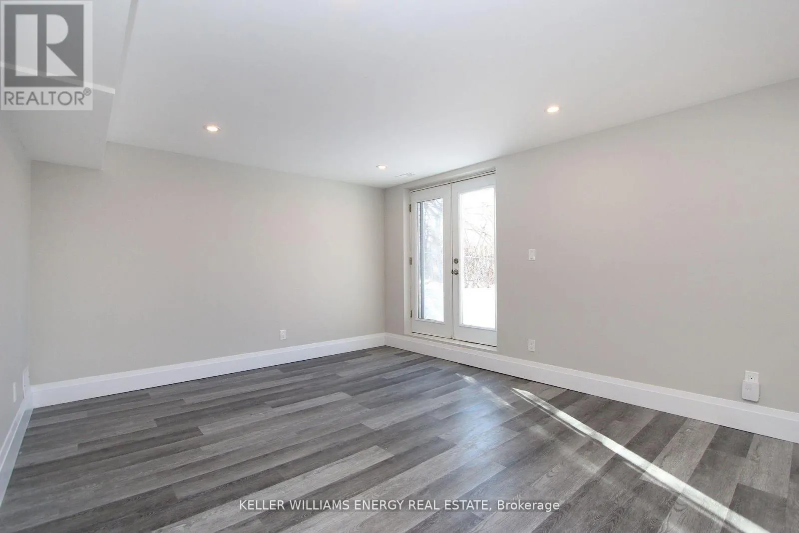 LOWER - 634 WILSON ROAD N, #Lower