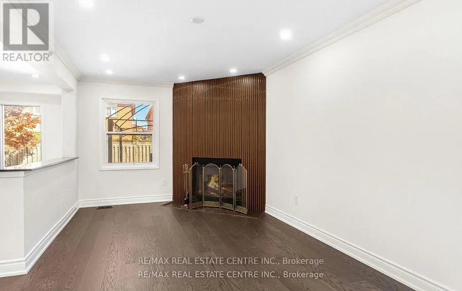 42 HOWES STREET