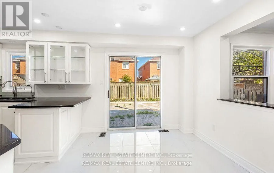 42 HOWES STREET