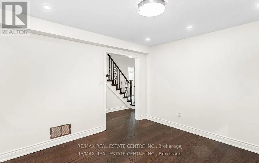 42 HOWES STREET
