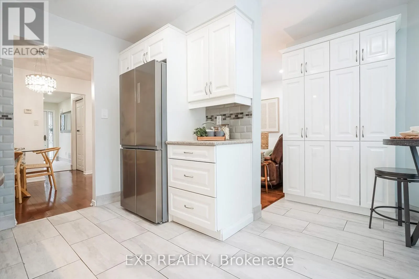 139 ADELE CRESCENT