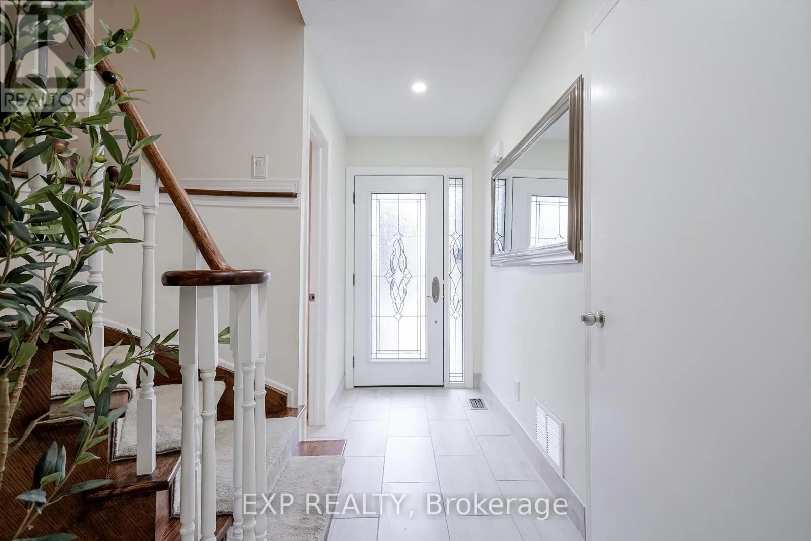 139 ADELE CRESCENT