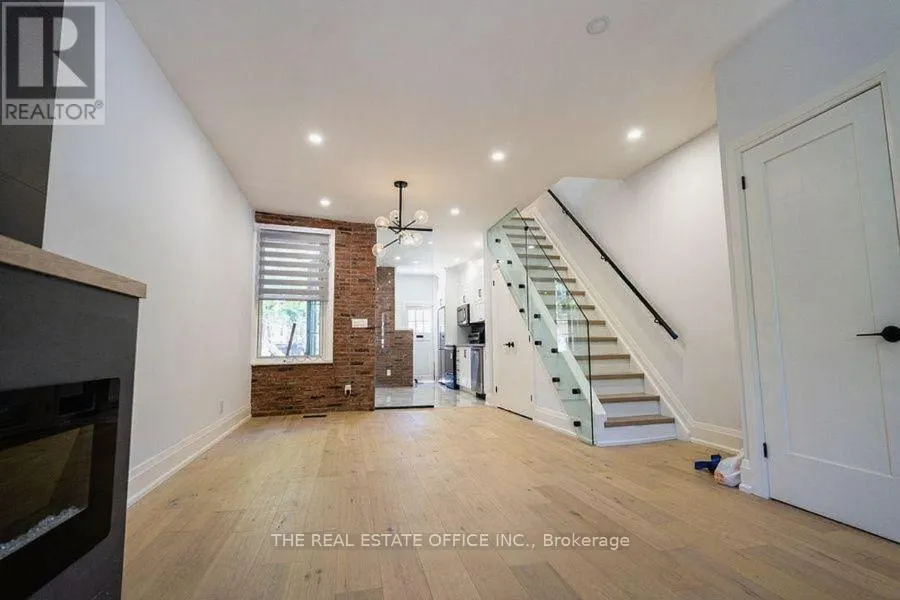 MAIN - 388 WOODBINE AVENUE