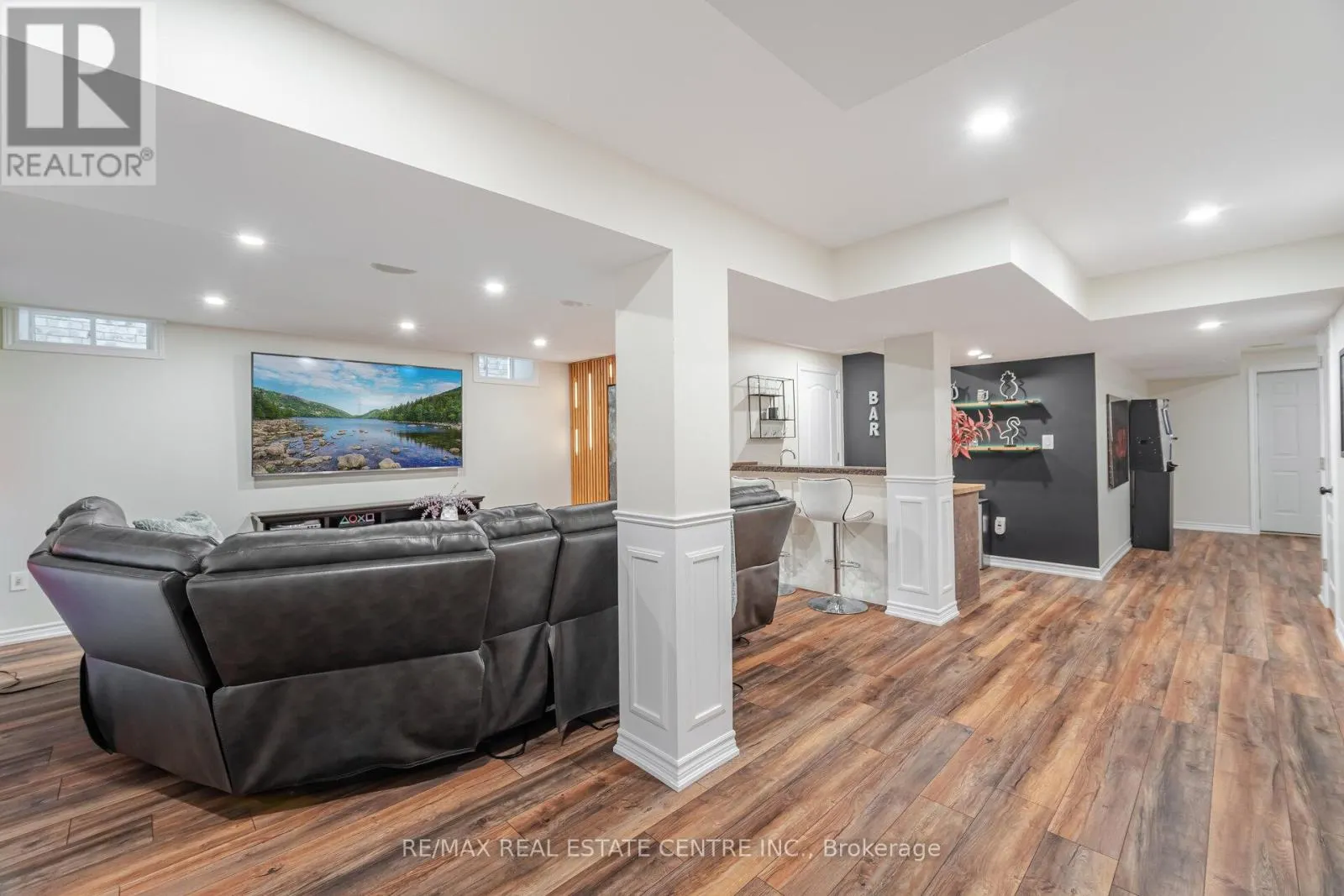 844 WRENWOOD DRIVE