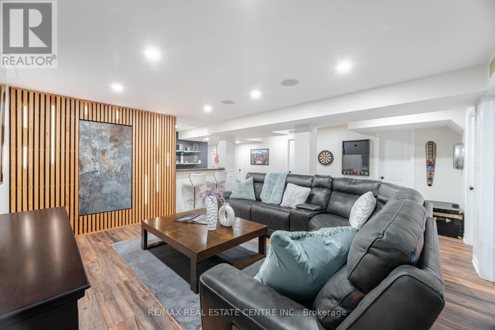 844 WRENWOOD DRIVE