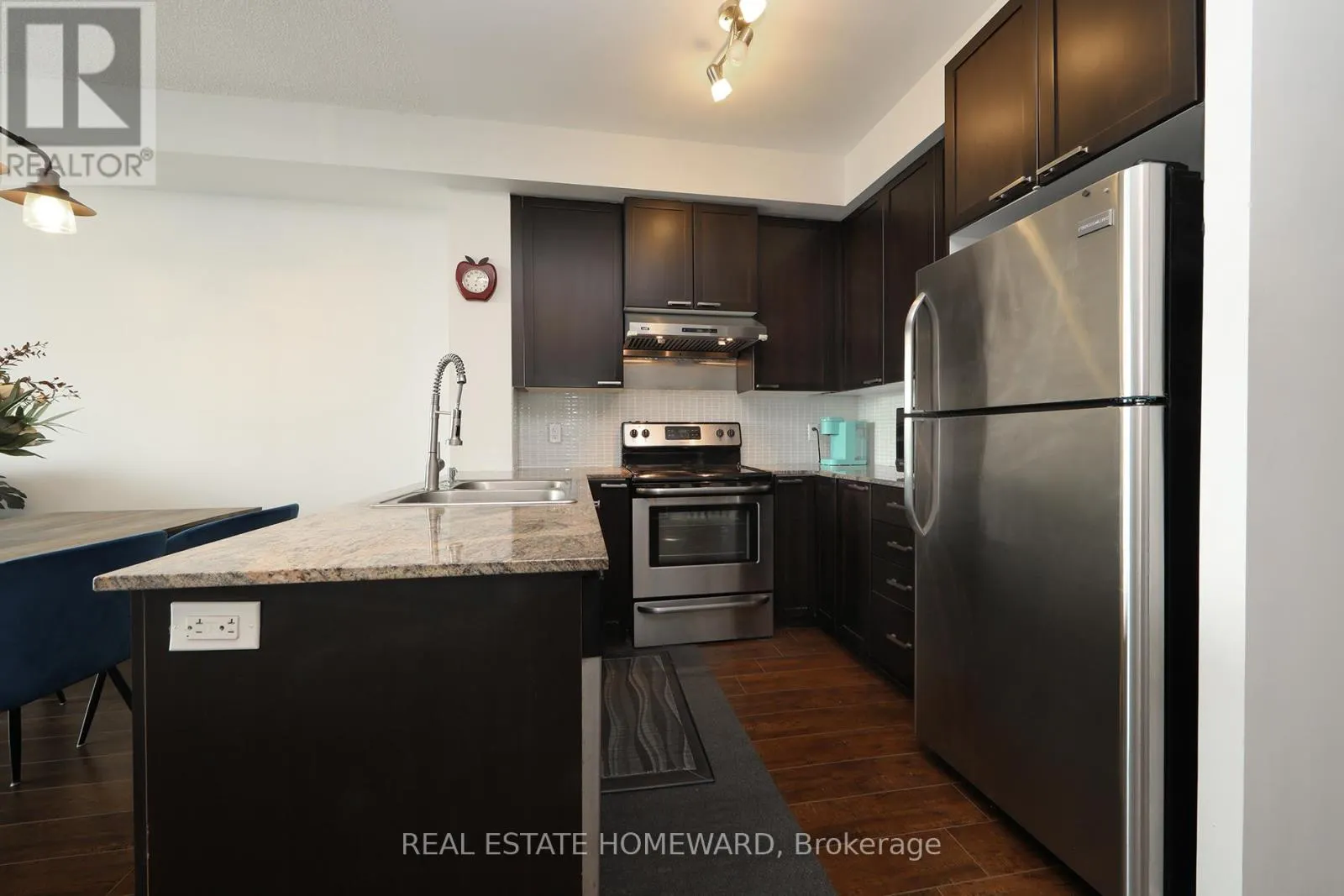 1701 - 1328 BIRCHMOUNT ROAD