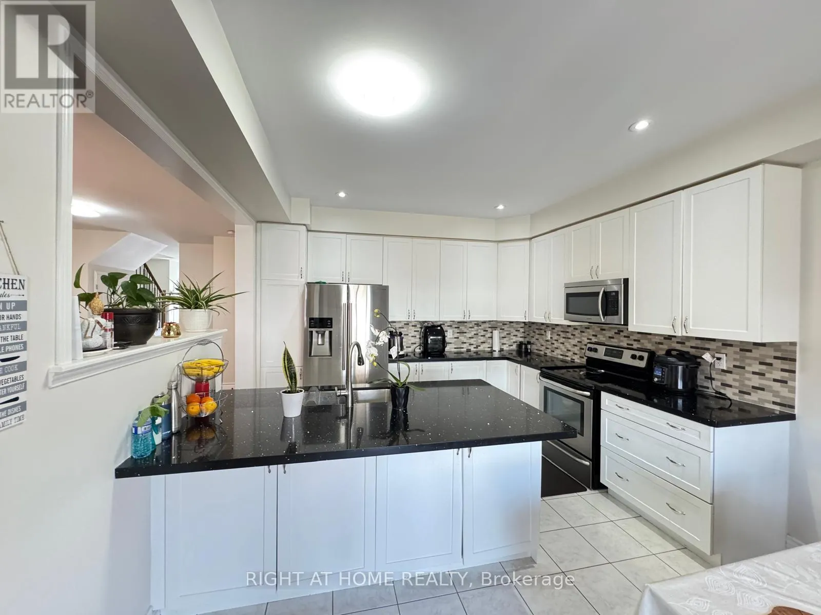 1947 ARBORWOOD DRIVE