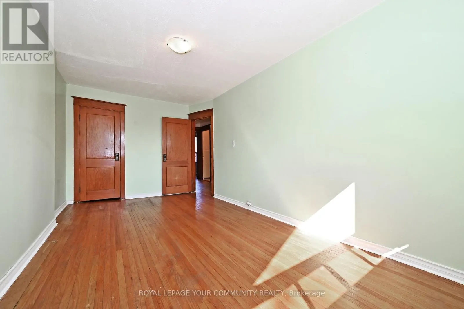 284 WOLVERLEIGH BOULEVARD
