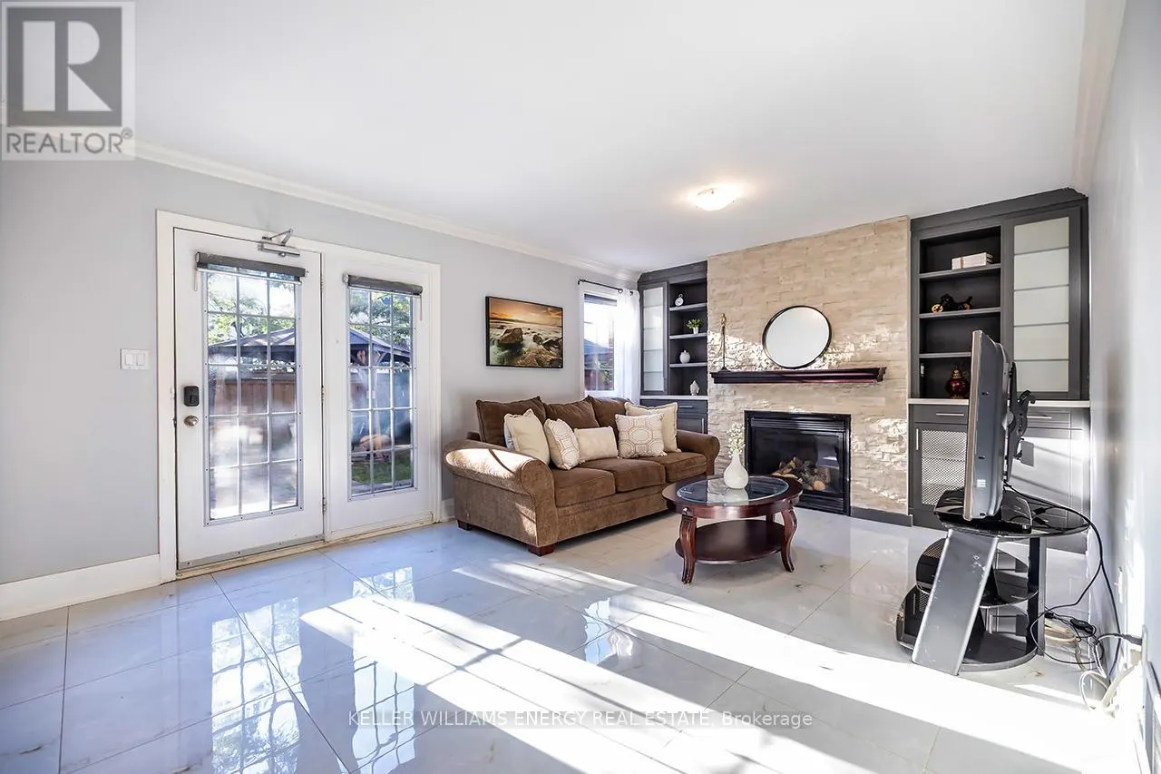 1602 CHILLIWACK STREET