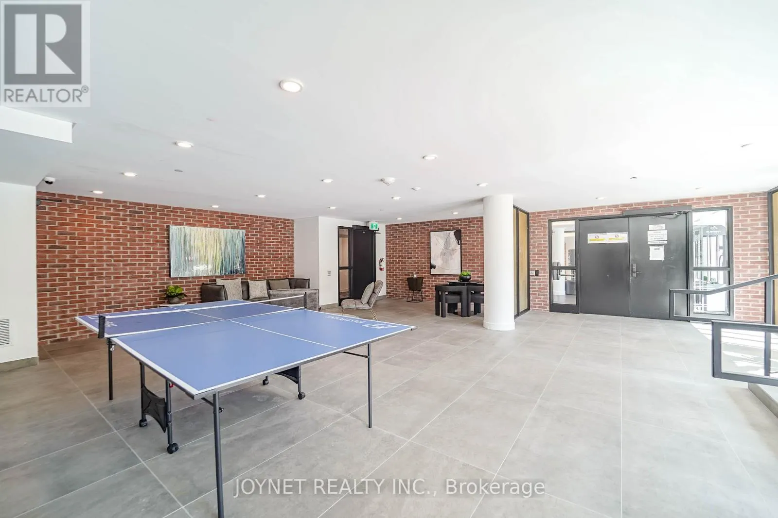 714 - 2799 KINGSTON ROAD