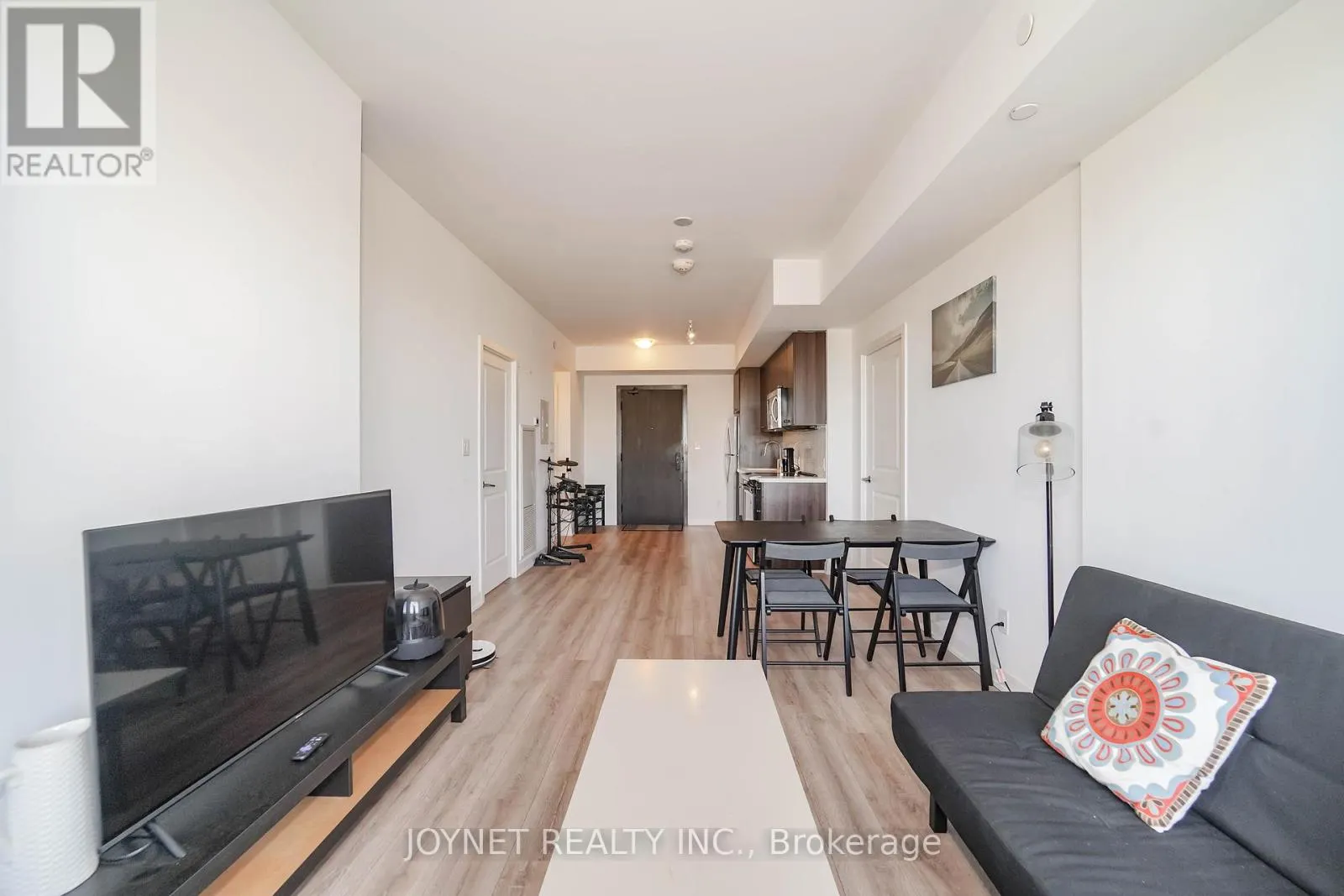 714 - 2799 KINGSTON ROAD