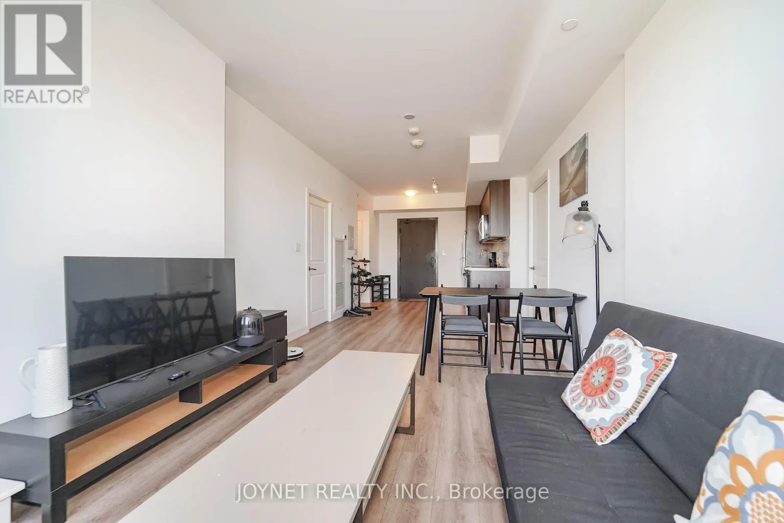 714 - 2799 KINGSTON ROAD