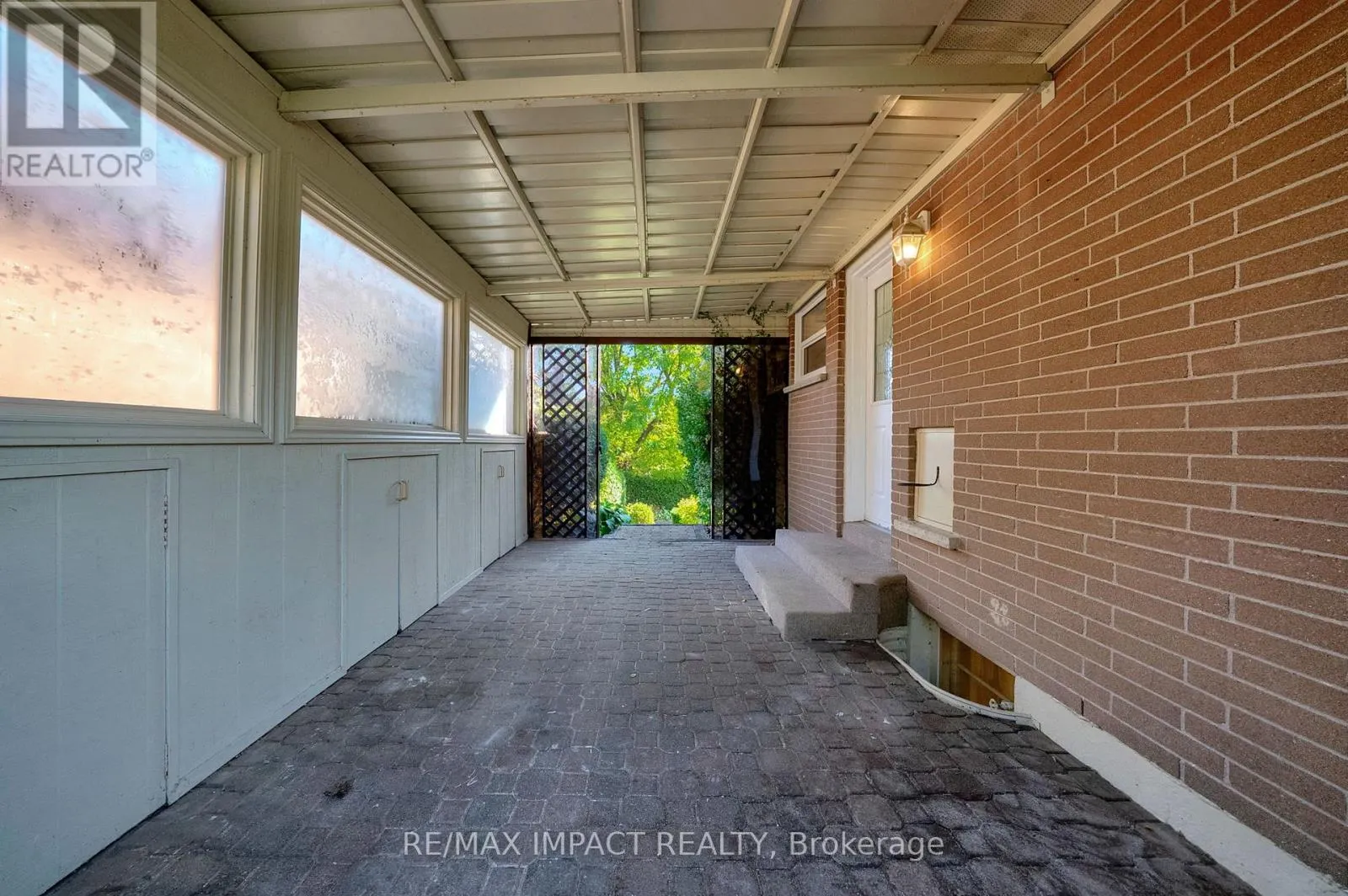 397 BRENTWOOD AVENUE