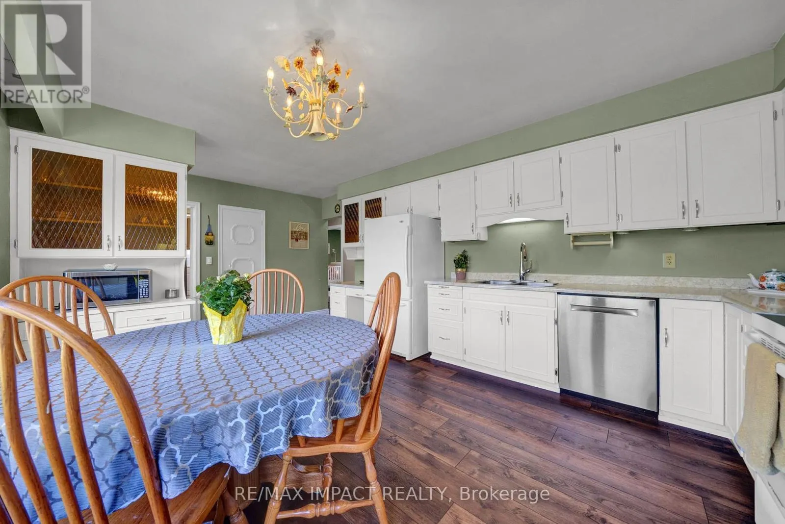 397 BRENTWOOD AVENUE