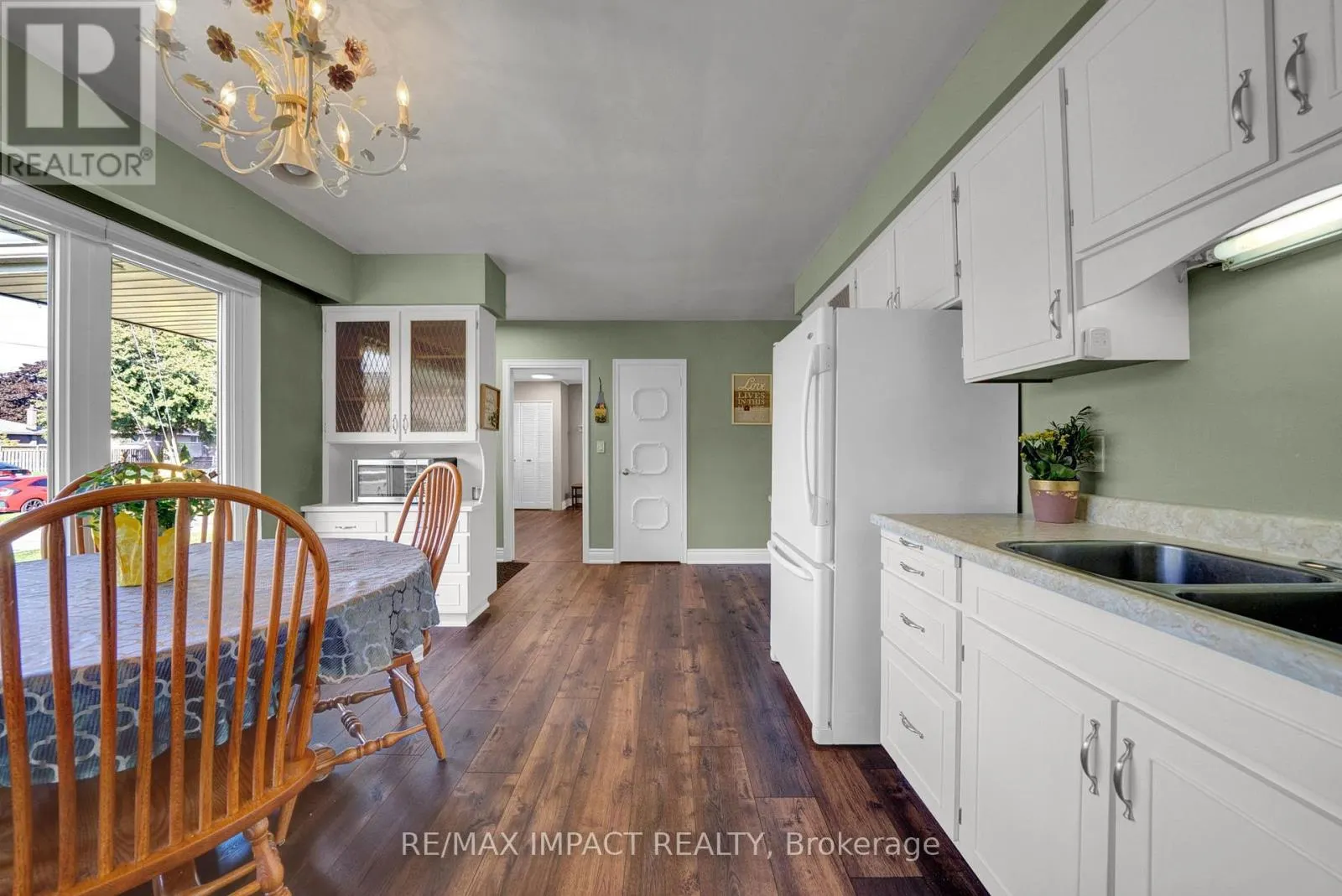 397 BRENTWOOD AVENUE