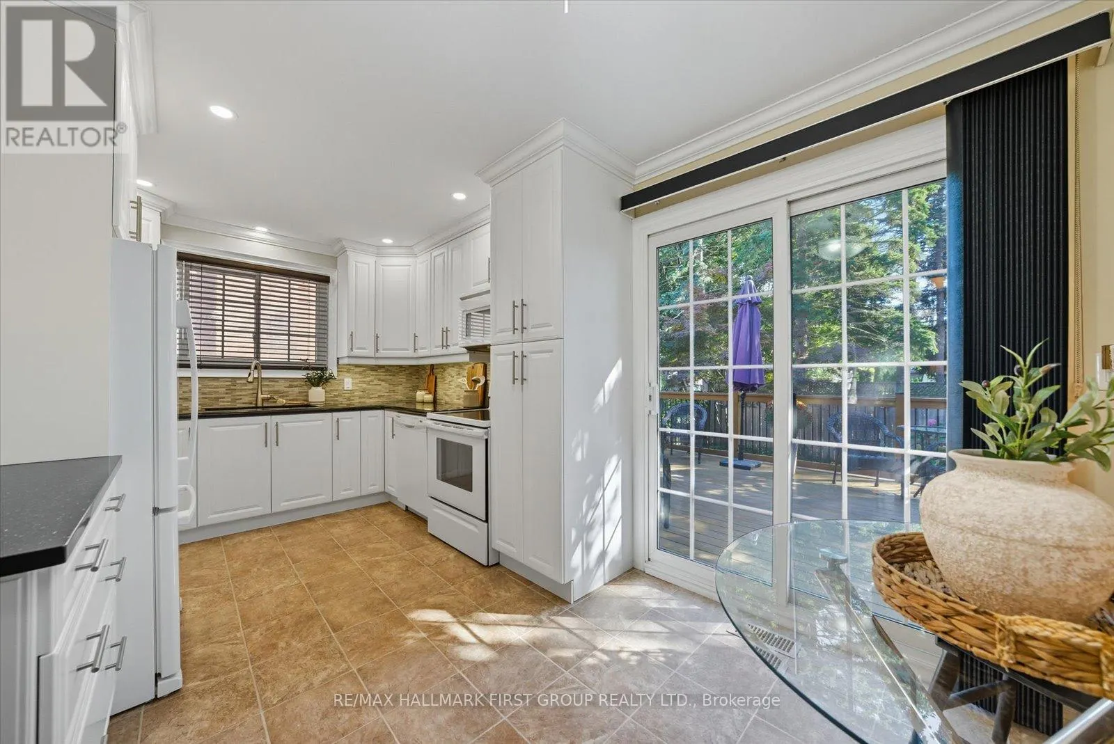 7 SPRY AVENUE