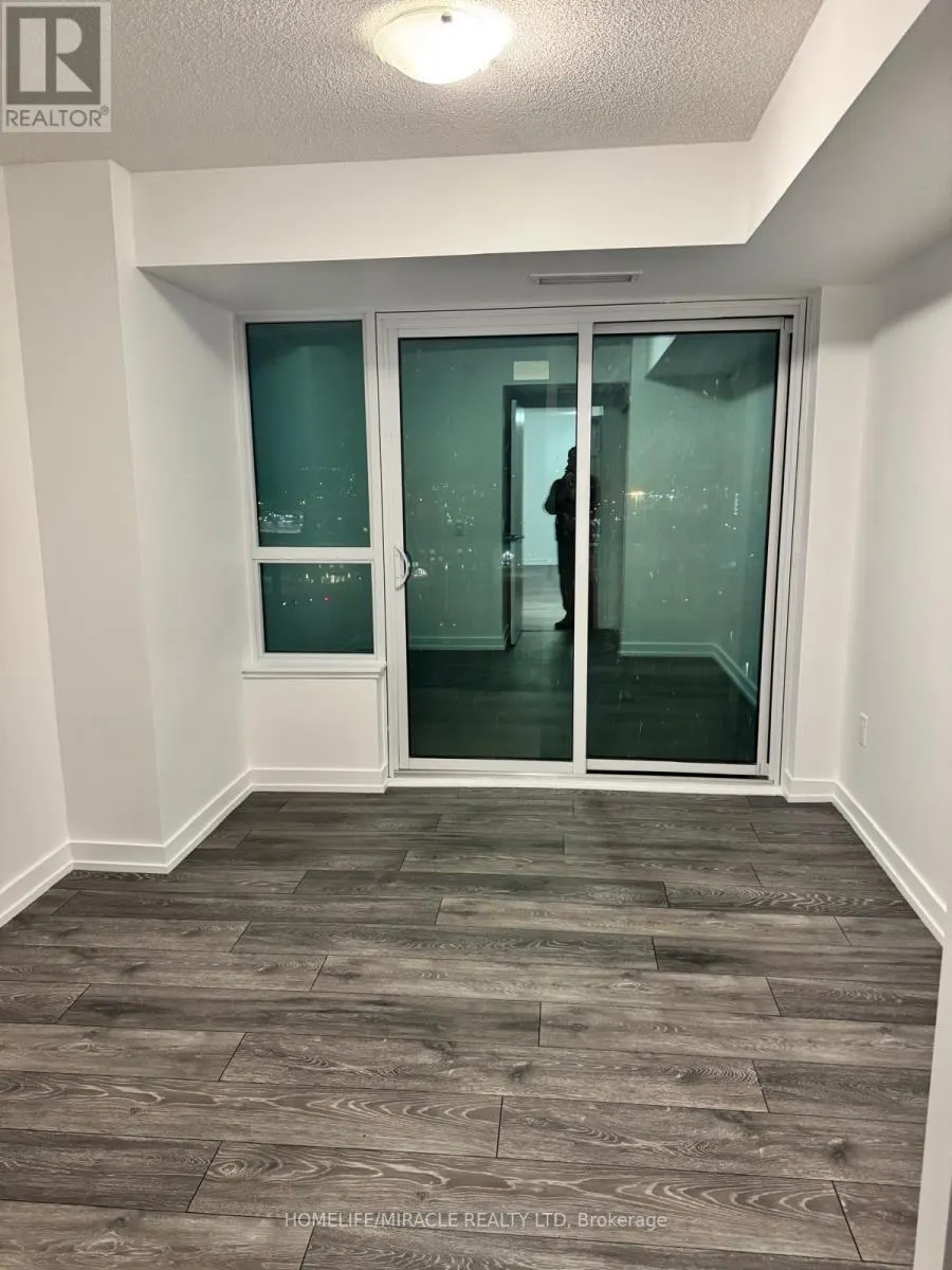 1608 - 1455 CELEBRATION DRIVE