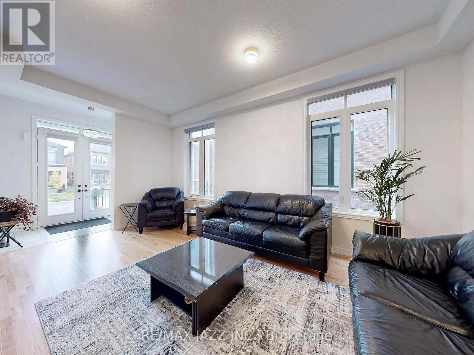 1280 AMHERST GATE