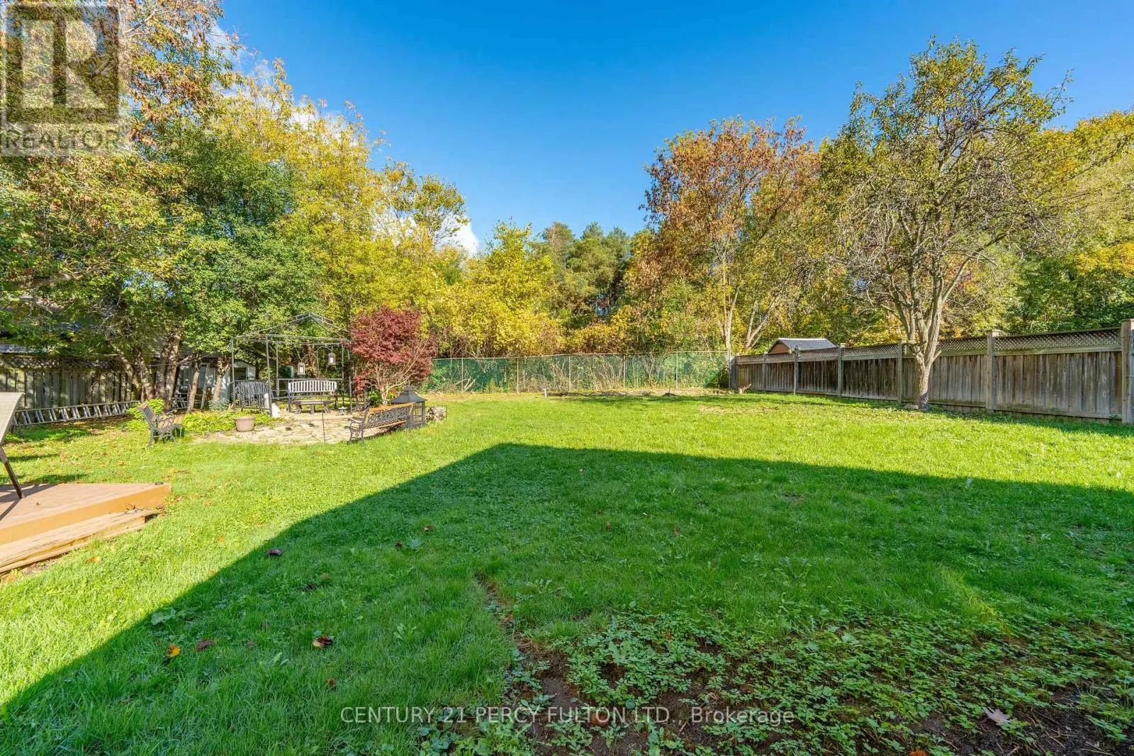 66 TWYN RIVERS DRIVE