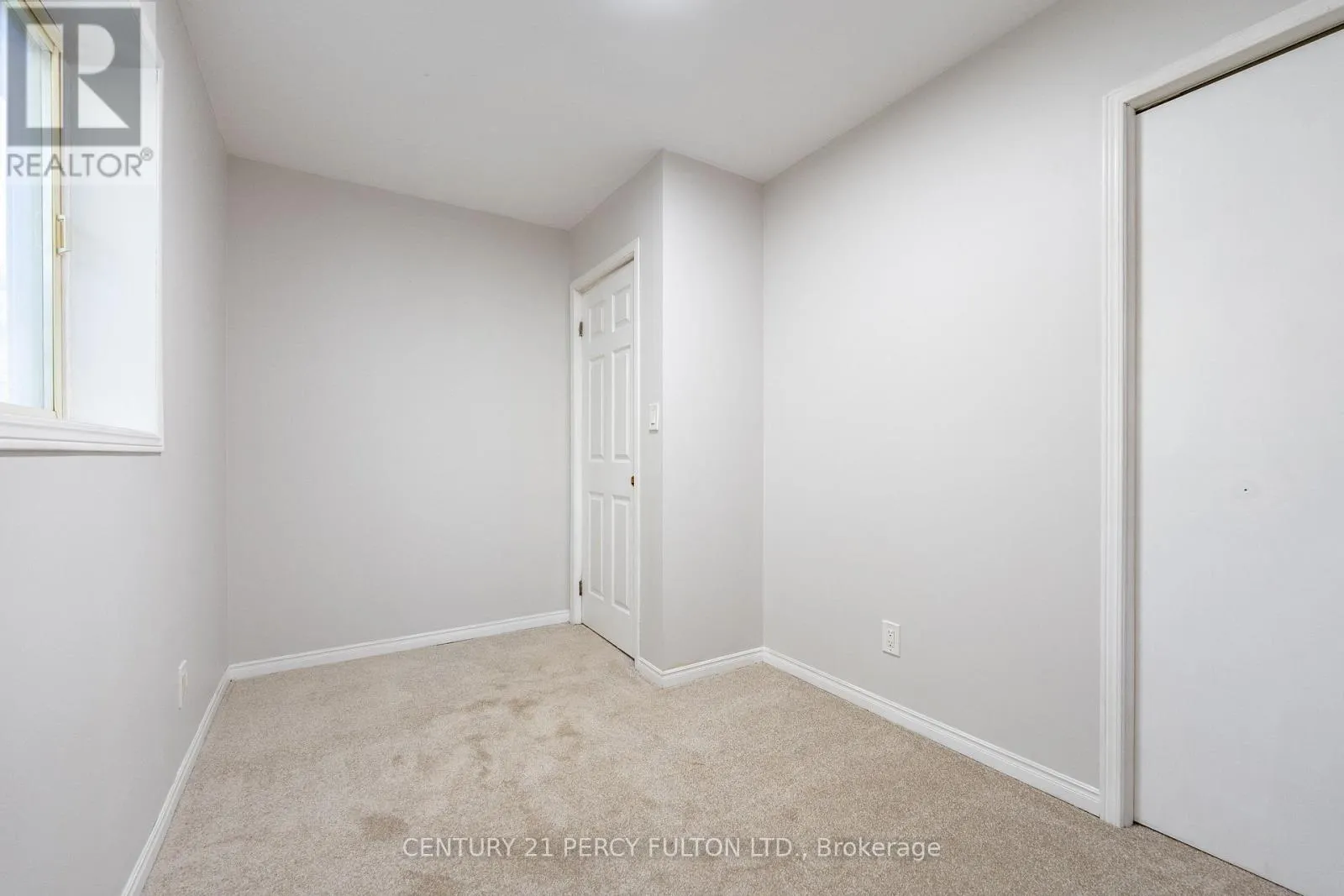 66 TWYN RIVERS DRIVE