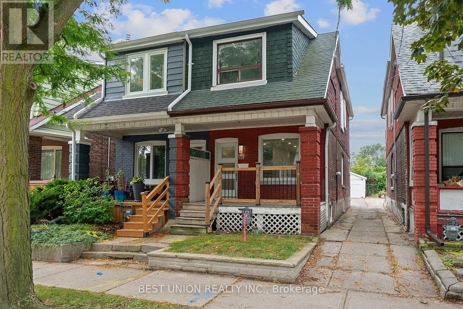 898 GREENWOOD AVENUE