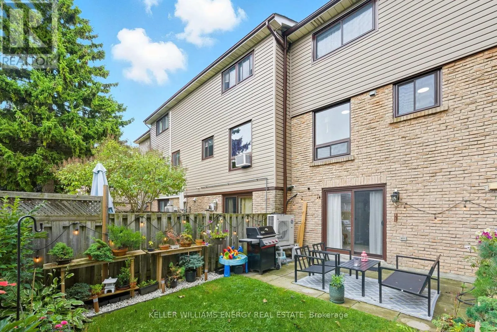W16 - 220 ORMOND DRIVE, #W16