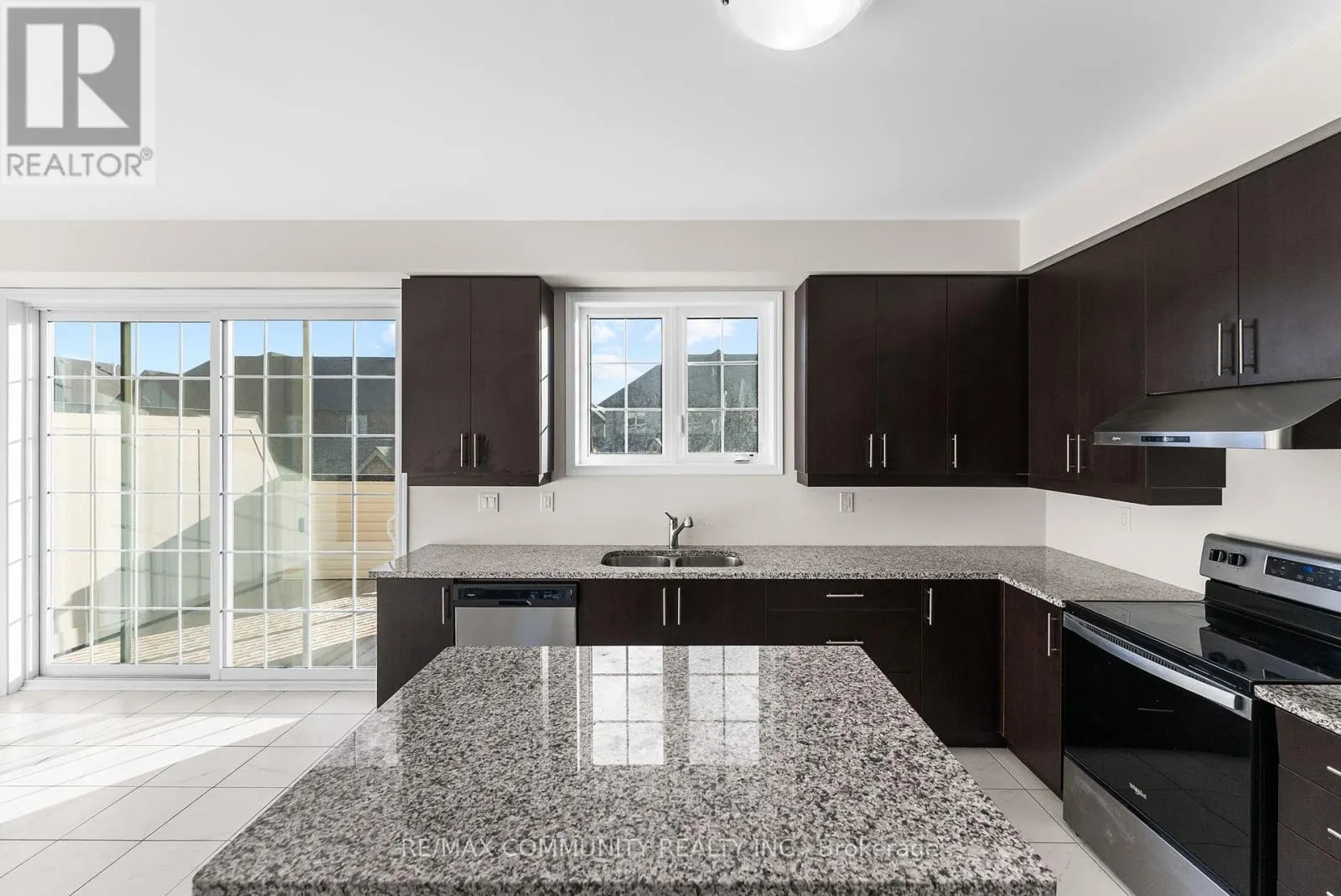 314 CORONATION ROAD