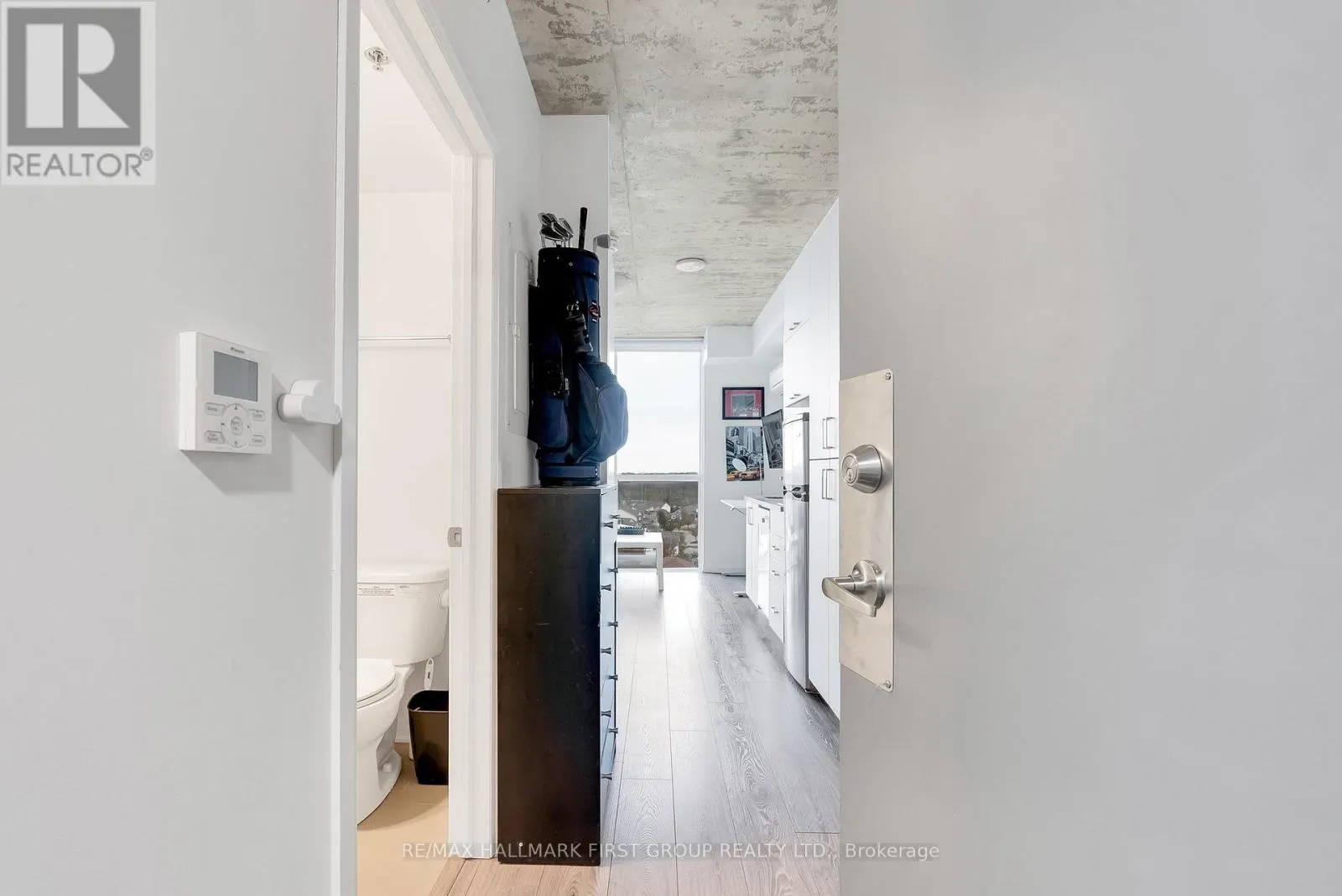 709 - 1900 SIMCOE STREET N