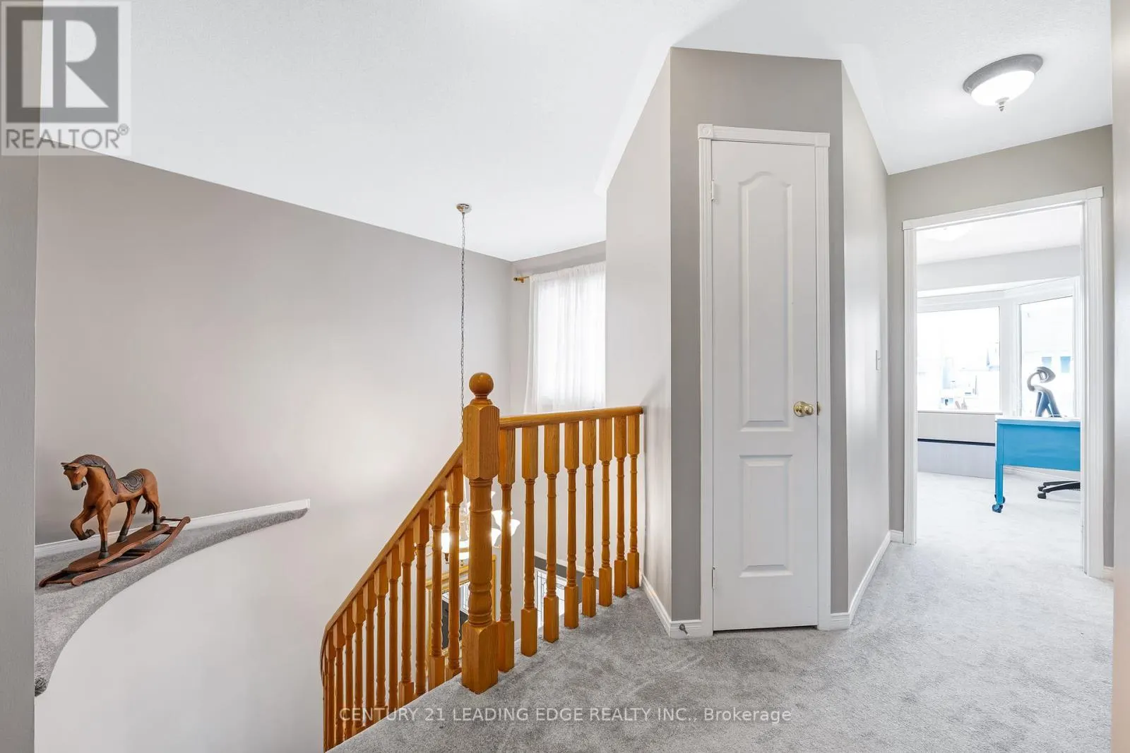 53 KINROSS AVENUE