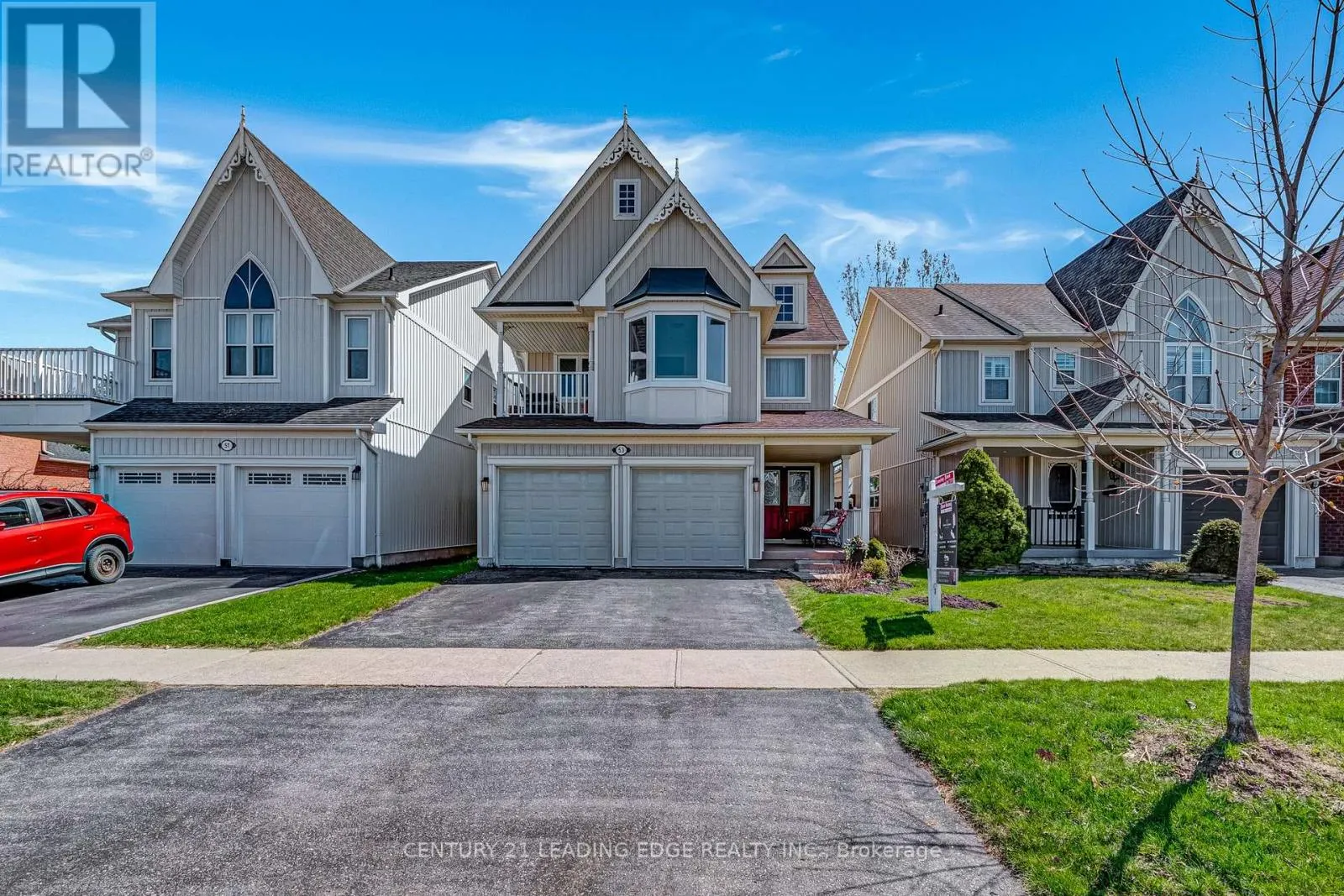 53 KINROSS AVENUE