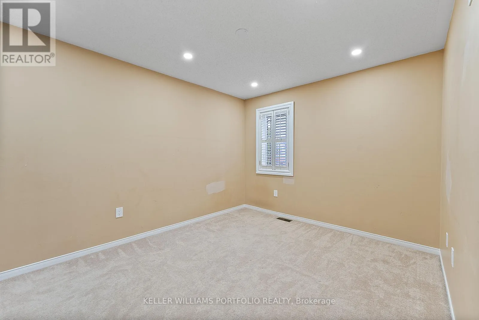 66 ARMITAGE CRESCENT