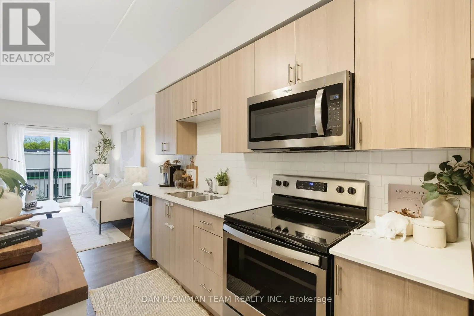 217 - 290 LIBERTY STREET N
