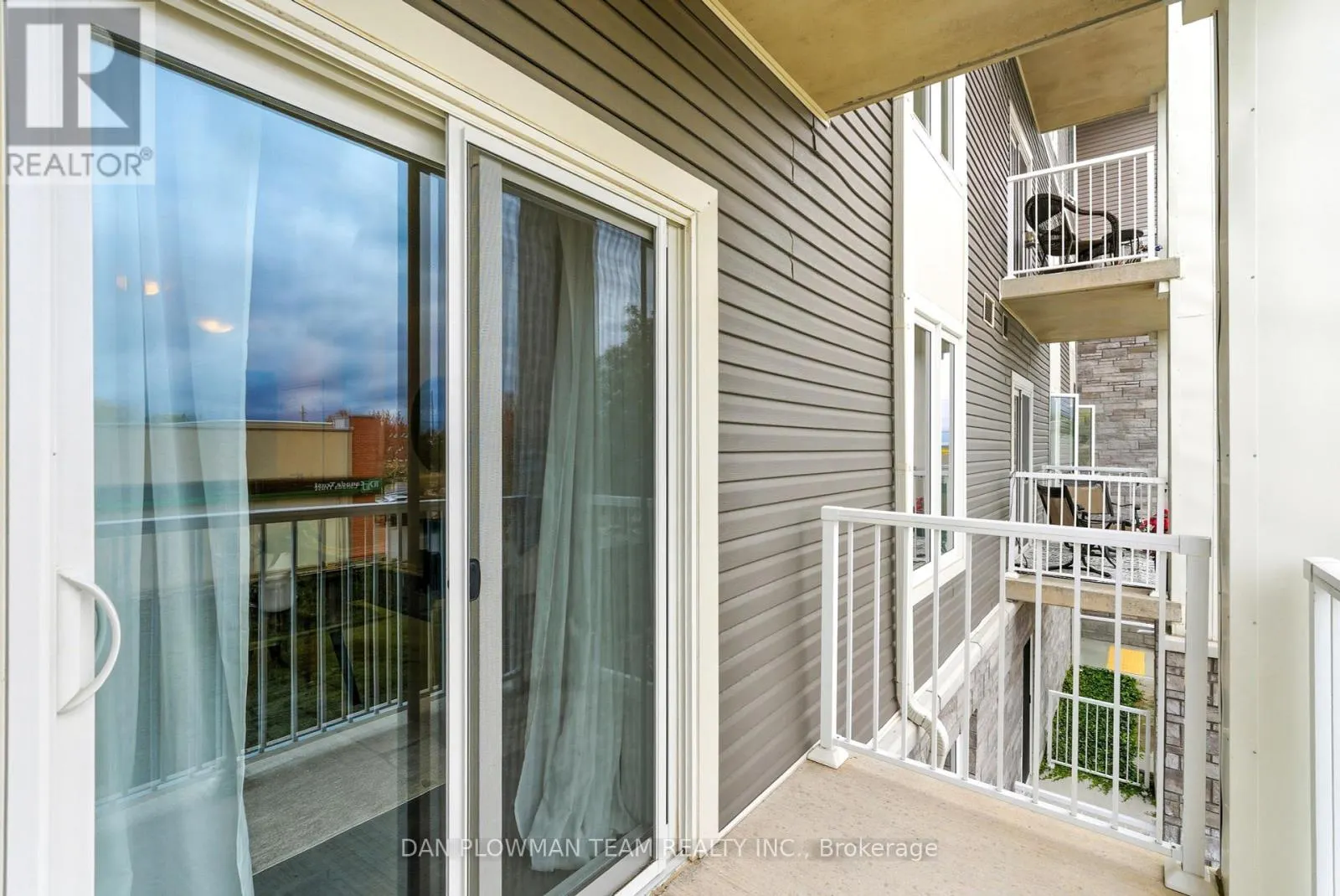 217 - 290 LIBERTY STREET N