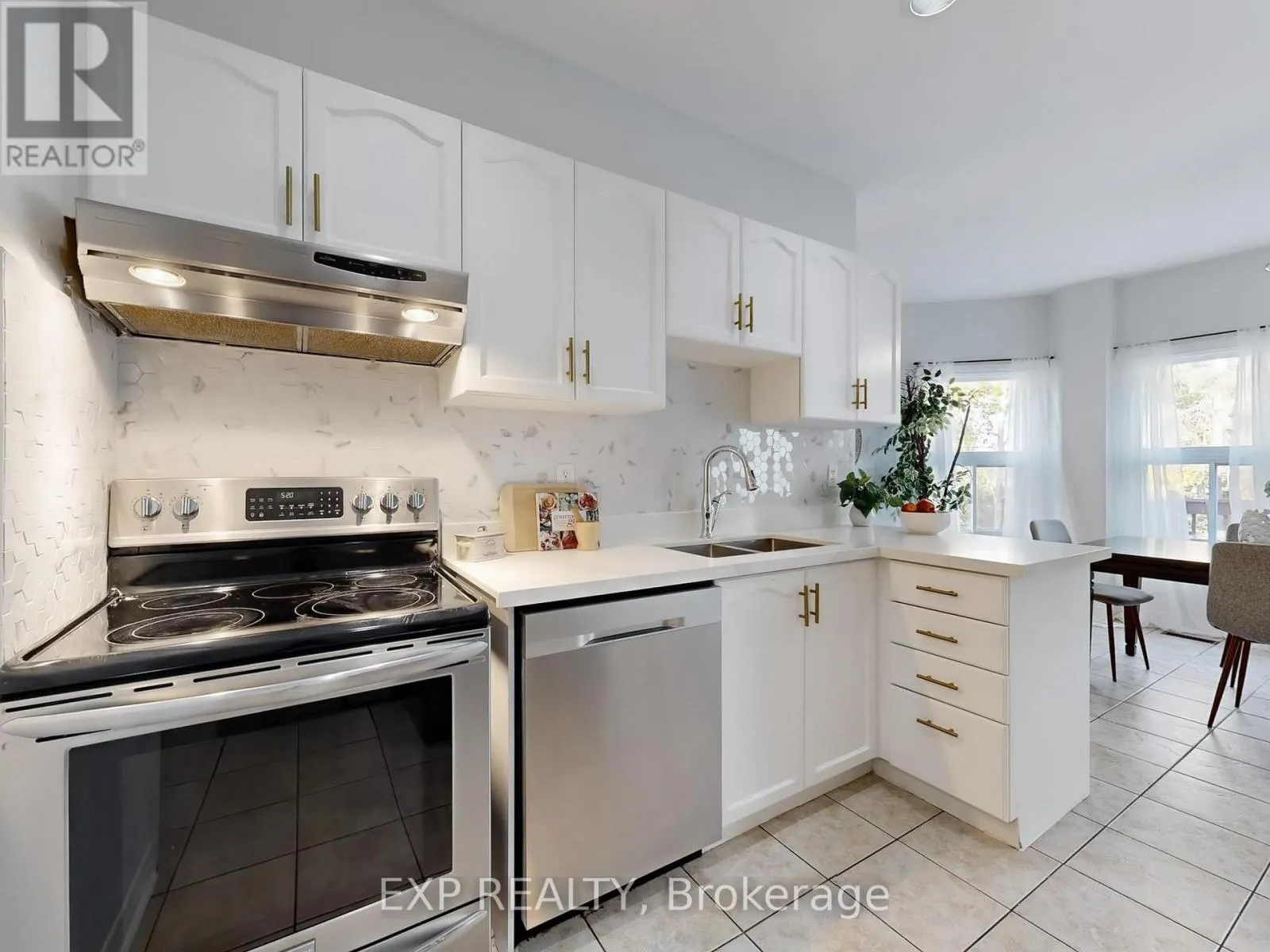 1151 GOSSAMER DRIVE
