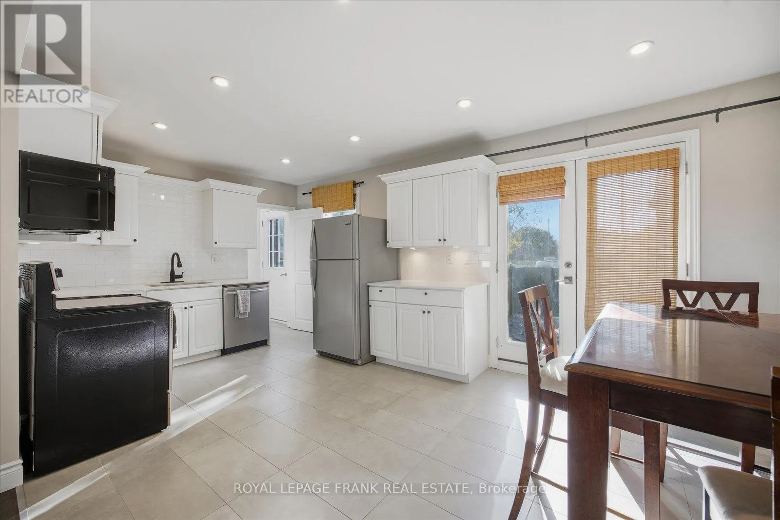 1186 RAVINE ROAD